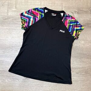 •FILA• V NECK TEE